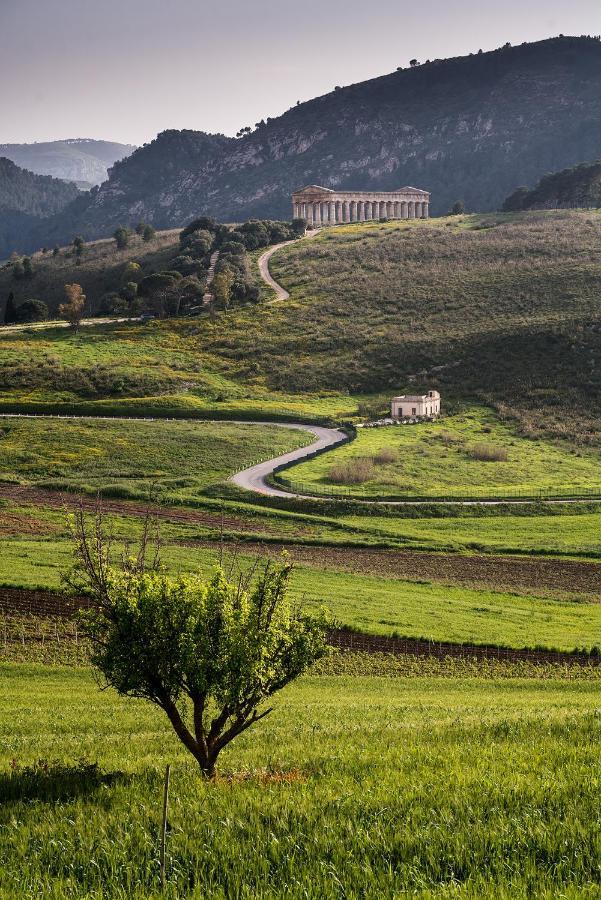 Helimos Bed&Breakfast Segesta Temple-Castellammare Калатафімі Екстер'єр фото